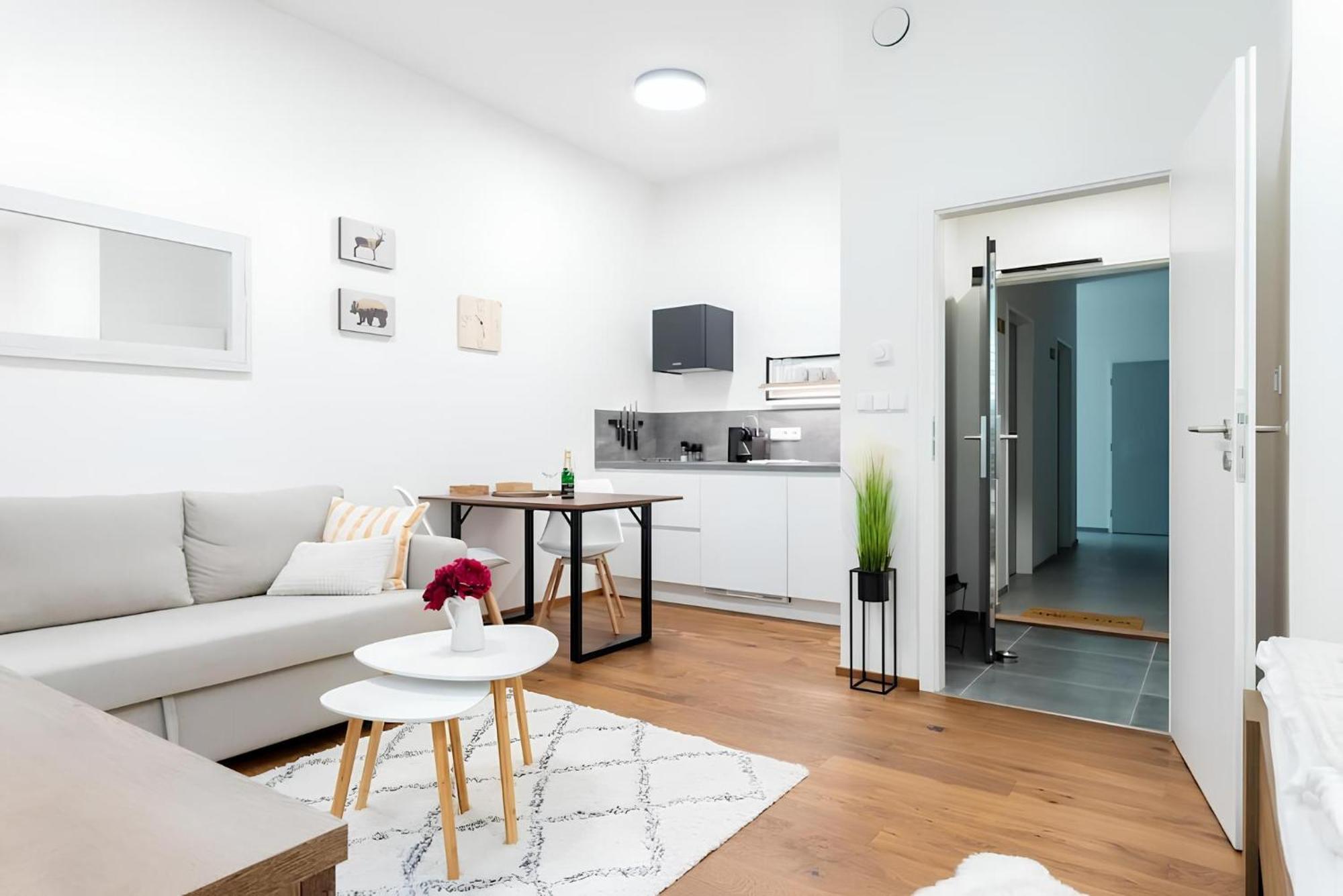 Horsky V Resortu Se Sluzbami A Wellness Apartment